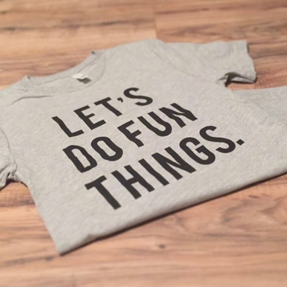 GRAPHIC TEE